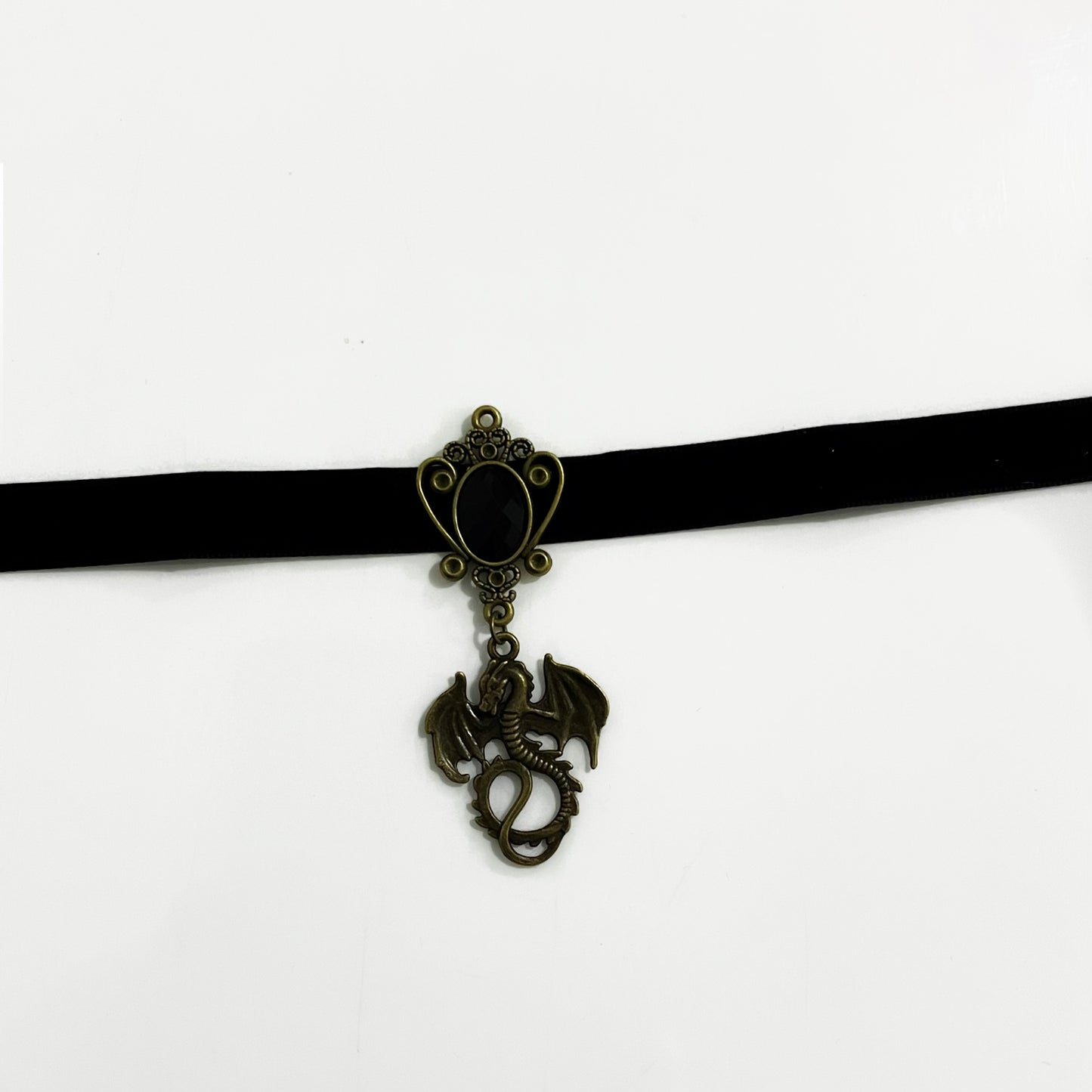 Khaleesi Velvet Choker - Queenlybypinupqueens