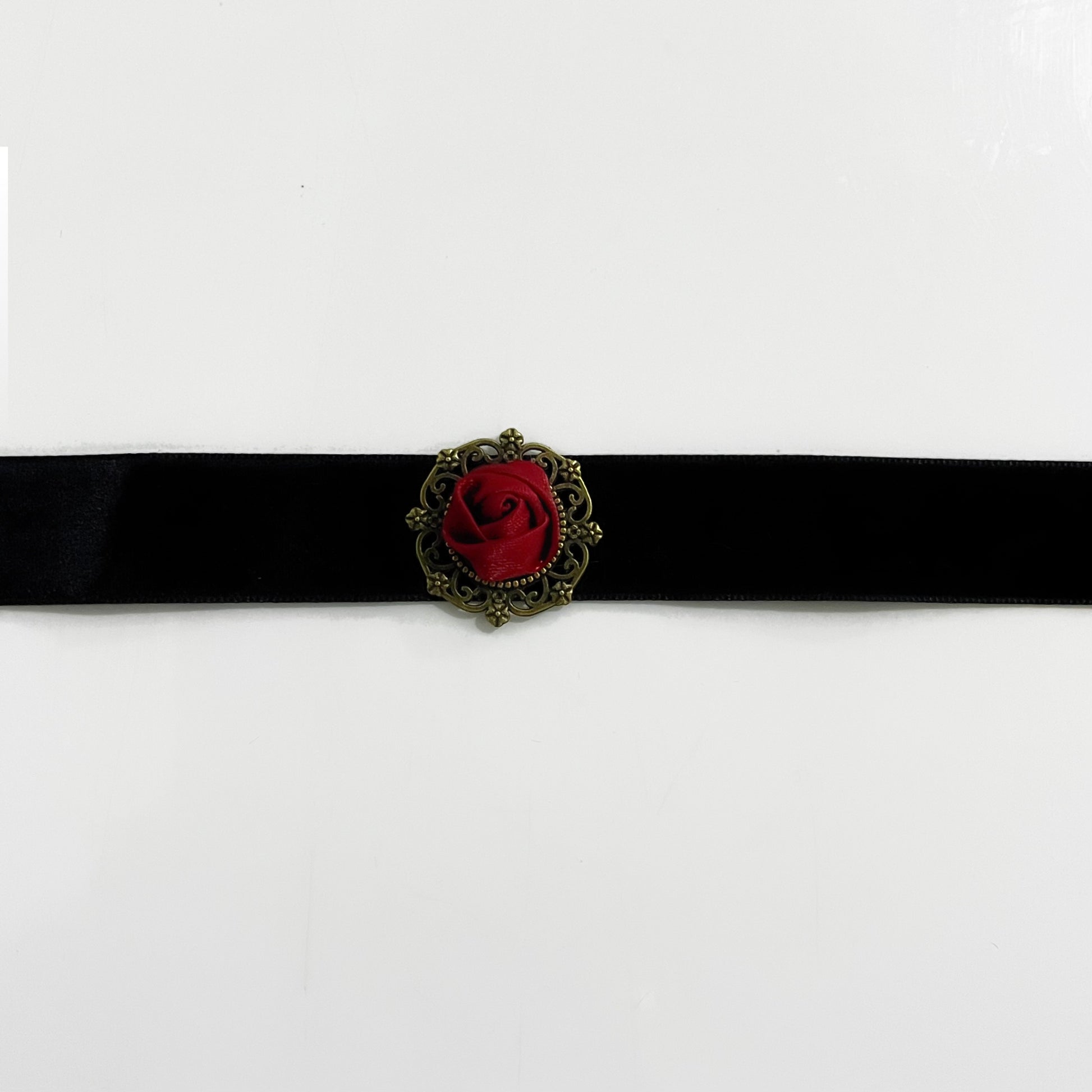 Vintage Rose Choker - Queenlybypinupqueens