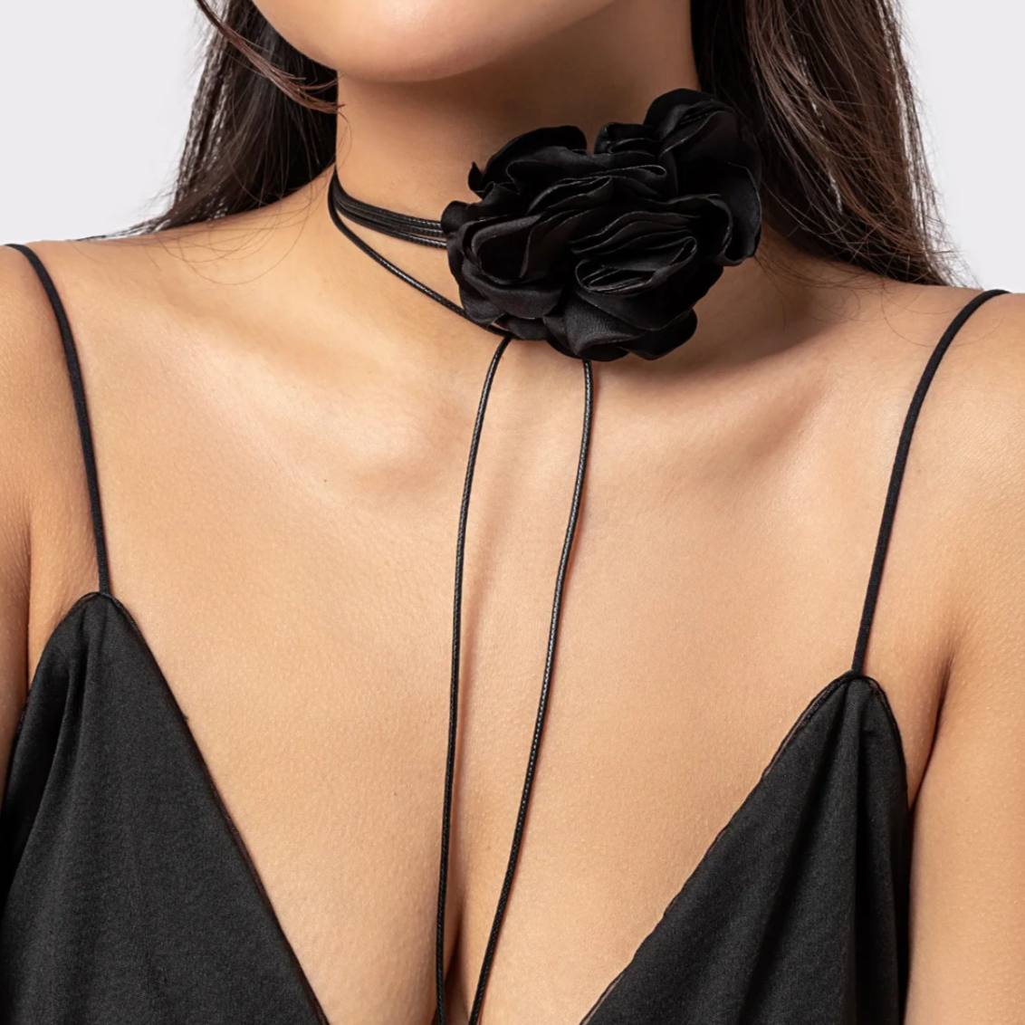 Camelia Choker