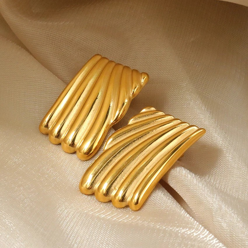 Rae Gold Earrings