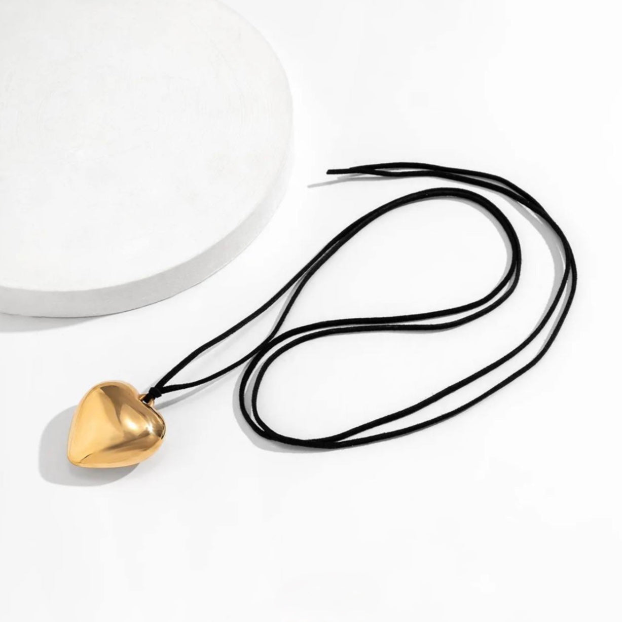 Nova Heart Choker Necklace