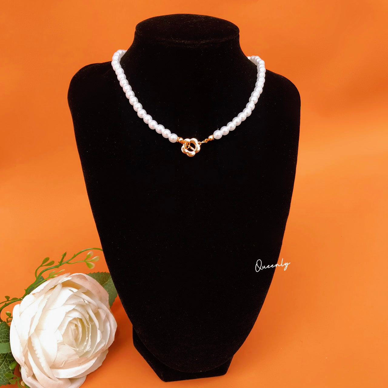 Elena Pearl Choker