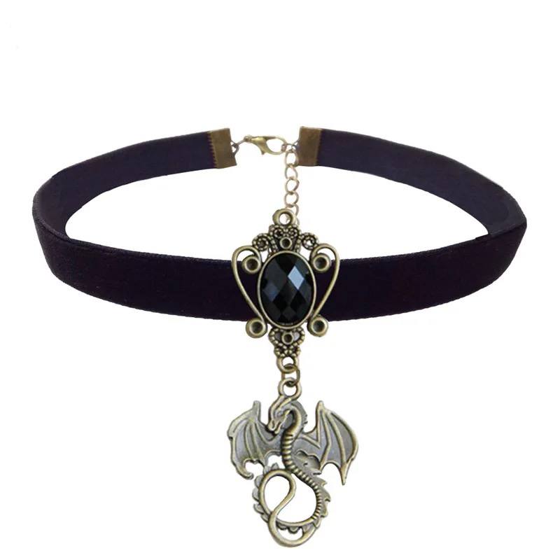 Khaleesi Velvet Choker - Queenlybypinupqueens