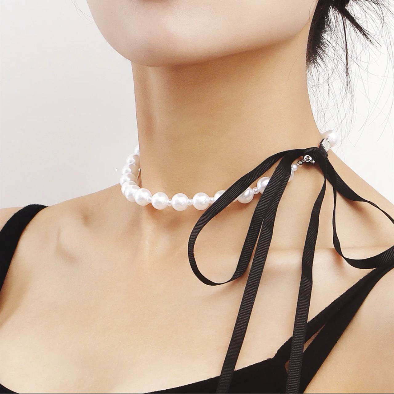 Beth Pearl Choker